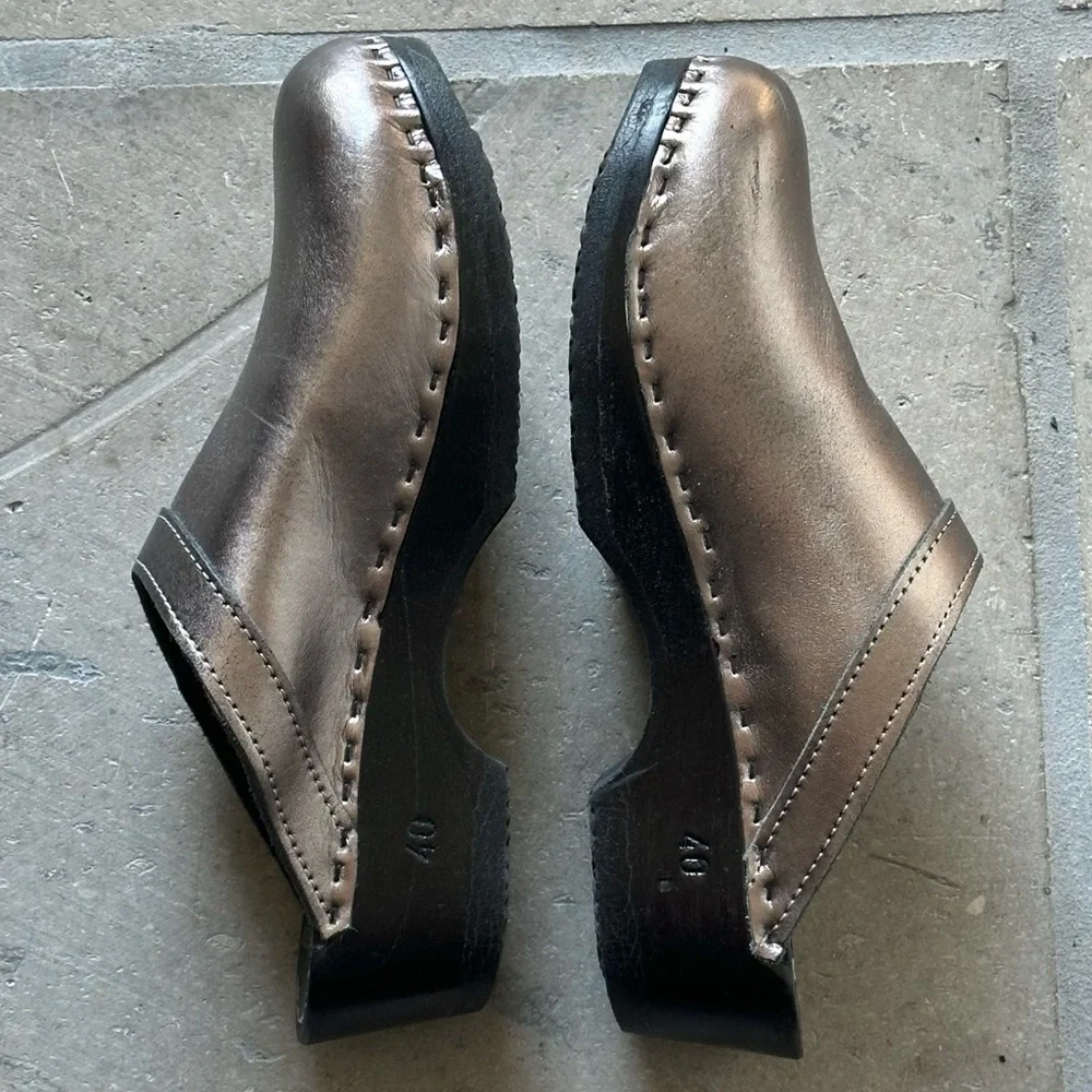 Sven Swedish Plain Clogs in Pewter + Black - Picture 4 of 5